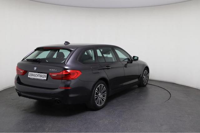 BMW 5er Touring 530d Sport Line *NAVI*HUD*LED*SHZ*Kamera* 