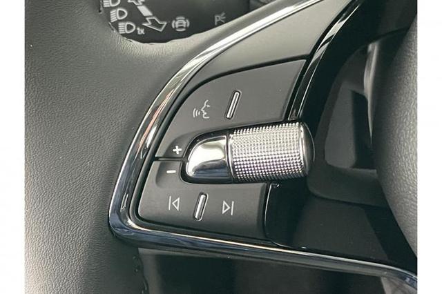 Skoda Fabia Limousine Top Selection 1.0 TSI 70kW (95 PS) 5-Gang Schaltgetriebe 