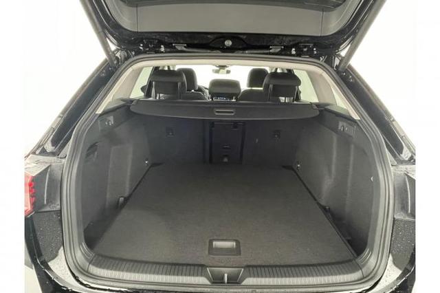 Volkswagen Golf Variant Life Edition 1.5 eTSI 110kW (150 PS) 7-Gang-DSG 