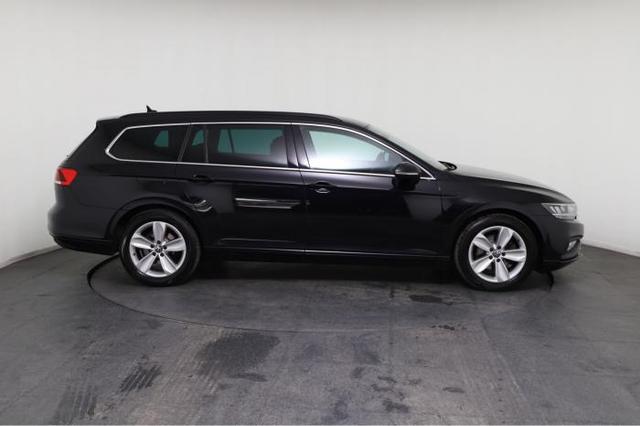 Volkswagen Passat Variant Business 2.0 TDI *AHK*NAVI*ACC*LED*SHZ*Keyless*PDC*Kamera* 