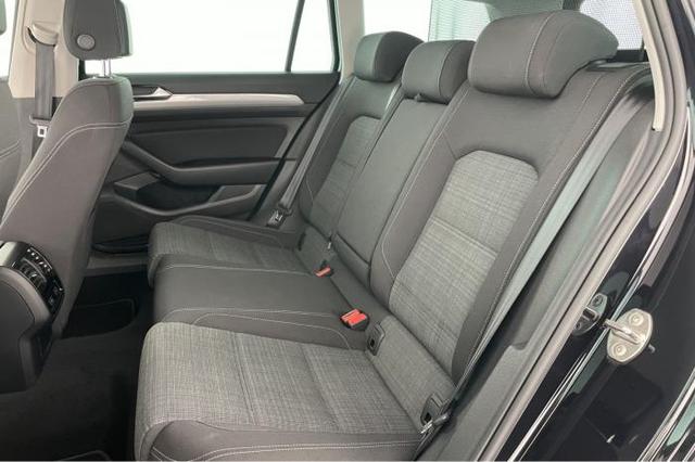 Volkswagen Passat Variant Business 2.0 TDI *AHK*NAVI*ACC*LED*SHZ*Keyless*PDC*Kamera* 