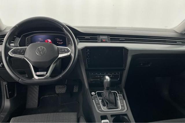 Volkswagen Passat Variant Business 2.0 TDI *AHK*NAVI*ACC*LED*SHZ*Keyless*PDC*Kamera* 