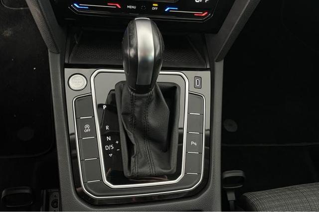 Volkswagen Passat Variant Business 2.0 TDI *AHK*NAVI*ACC*LED*SHZ*Keyless*PDC*Kamera* 