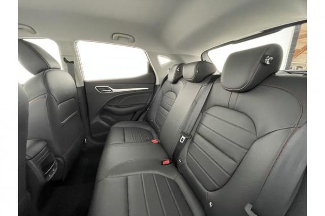 MG ZS Luxury 1.5 DVVT 78 kW (106 PS) 5-Gang Schaltgetriebe 