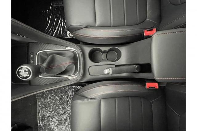 MG ZS Luxury 1.5 DVVT 78 kW (106 PS) 5-Gang Schaltgetriebe 