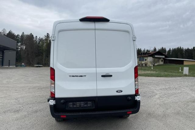 Ford Transit Doppelkabine Kasten 350 L3H2 2.0 TDCi 96kW (130 PS) 6-Gang Schaltgetriebe 