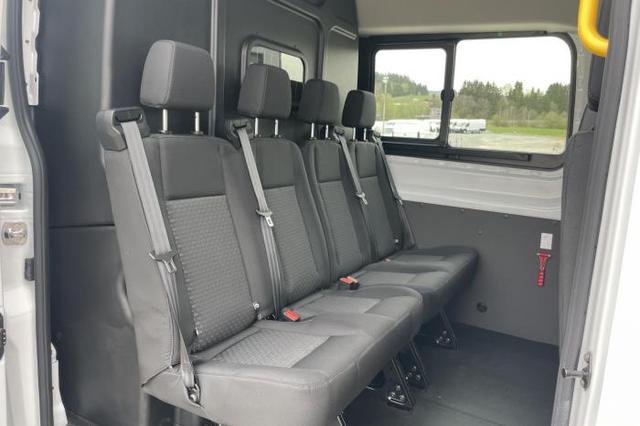 Ford Transit Doppelkabine Kasten 350 L3H2 2.0 TDCi 96kW (130 PS) 6-Gang Schaltgetriebe 