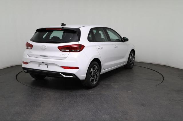 Hyundai i30 GO! 1.0 T-GDi 74kW (100 PS) 6-Gang Schaltgetriebe 