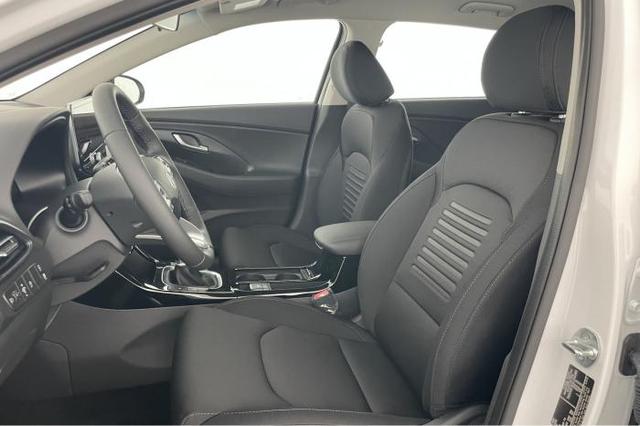 Hyundai i30 GO! 1.0 T-GDi 74kW (100 PS) 6-Gang Schaltgetriebe 