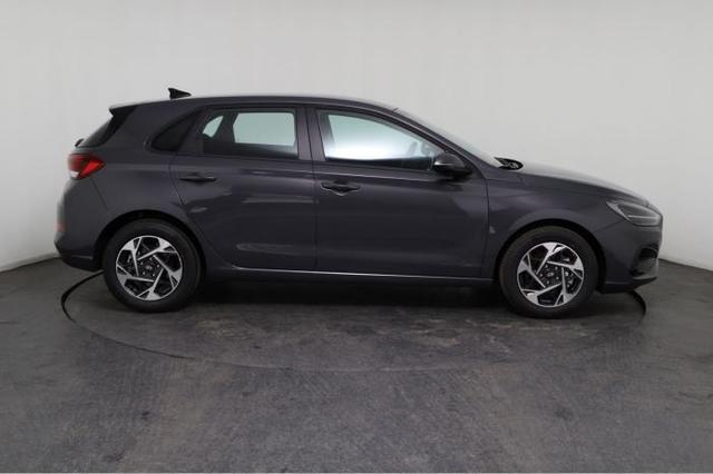 Hyundai i30 GO! 1.0 T-GDi 74kW (100 PS) 6-Gang Schaltgetriebe 