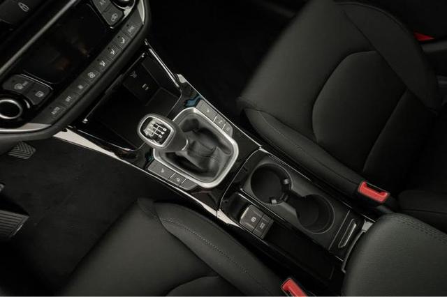 Hyundai i30 GO! 1.0 T-GDi 74kW (100 PS) 6-Gang Schaltgetriebe 