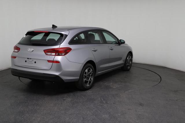 Hyundai i30 Kombi Edition 1.0 T-GDI 74 kW (101 PS) 7-Gang DCT 