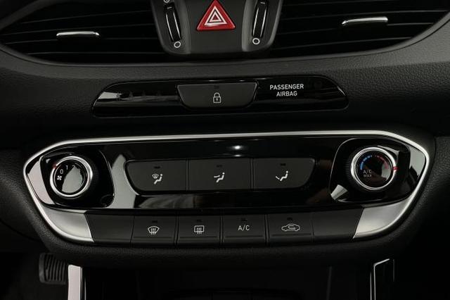 Hyundai i30 Kombi Edition 1.0 T-GDI 74 kW (101 PS) 7-Gang DCT 