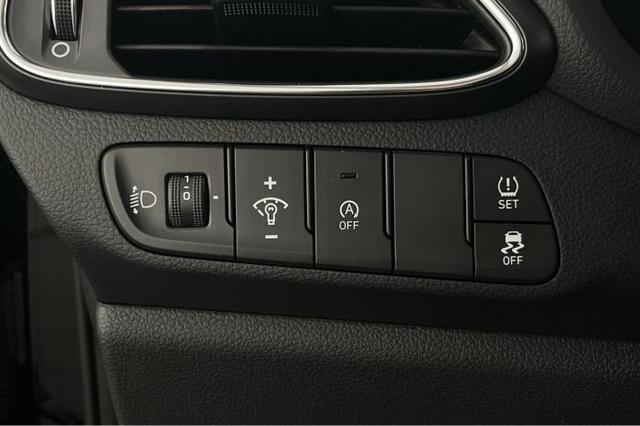 Hyundai i30 Kombi Edition 1.0 T-GDI 74 kW (101 PS) 7-Gang DCT 
