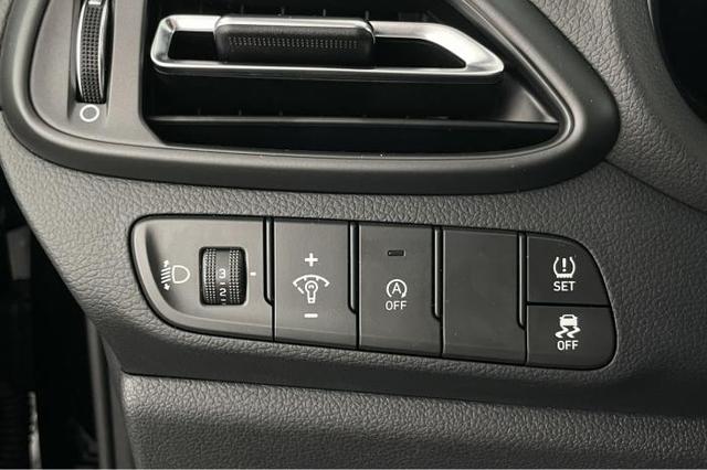 Hyundai i30 GO! Plus 1.0 T-GDI 74kW (100 PS) 7-Gang DCT 