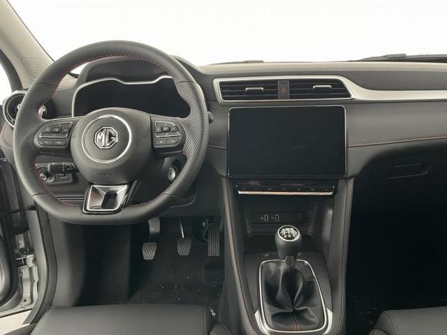 MG ZS Luxury 1.5 DVVT 78 kW (106 PS) 5-Gang Schaltgetriebe 