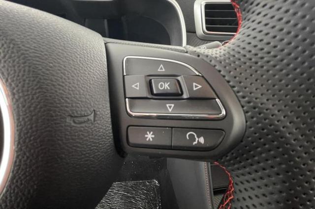 MG ZS Luxury 1.5 DVVT 78 kW (106 PS) 5-Gang Schaltgetriebe 