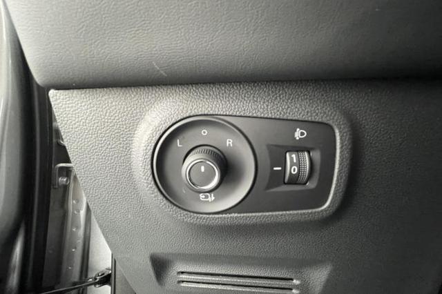 MG ZS Luxury 1.5 DVVT 78 kW (106 PS) 5-Gang Schaltgetriebe 