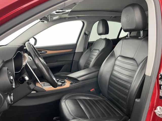 Alfa Romeo Stelvio 2.0 Turbo 16V Q4 First Edition *PANO*Leder*LED*SHZ*Keyless*PDC*Kamera* 