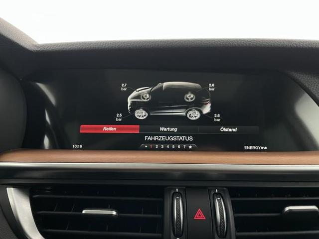 Alfa Romeo Stelvio 2.0 Turbo 16V Q4 First Edition *PANO*Leder*LED*SHZ*Keyless*PDC*Kamera* 