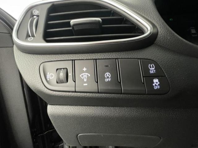 Hyundai i30 Kombi Edition 1.0 T-GDI 74 kW (101 PS) 7-Gang DCT 