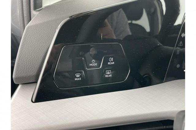 Volkswagen Golf Limousine Life Edition 1.5 TSI 85kW (115 PS) 6-Gang Schaltgetriebe 