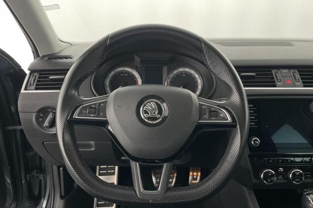 Skoda Octavia Combi 1.8 TSI Style *AHK*NAVI*Leder*LED*SHZ*PDC*Kamera* 