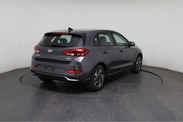 Hyundai i30 GO! 1.0 T-GDi 74kW (100 PS) 6-Gang Schaltgetriebe 