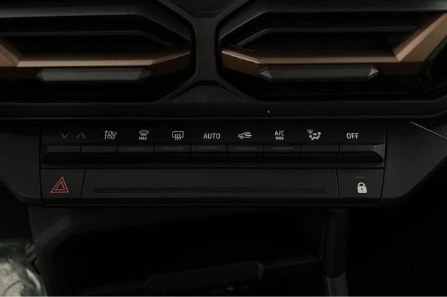 Dacia Duster Extreme 1.2 TCE 96kW (130 PS) 4x4 6-Gang-Schaltgetriebe 