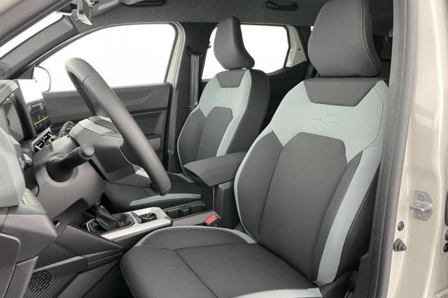 Dacia Duster Extreme 1.2 TCE 96kW (130 PS) 4x4 6-Gang-Schaltgetriebe 