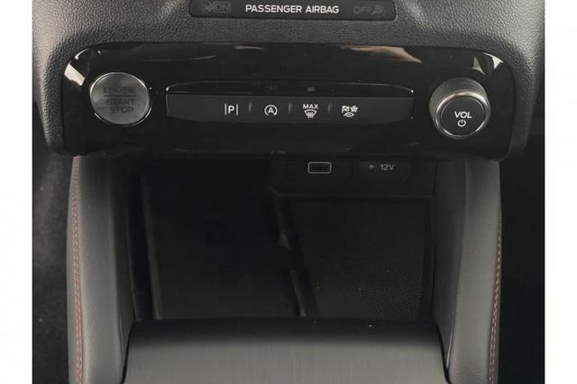 Ford Kuga ST-Line 1.5 EcoBoost 137kW (186 PS) 8-Gang-Automatikgetriebe 
