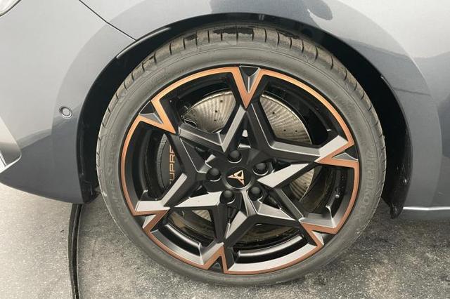 Cupra Leon Sportstourer VZ 2.0 TSI 4Drive 245kW (333 PS) 7-Gang DSG 