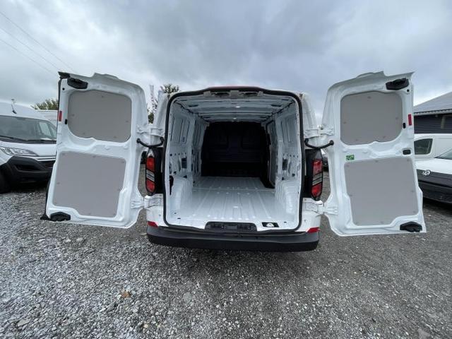Ford Transit Custom Trend Kasten L2 320 2.0 EcoBlue 100 KW (136 PS) 6-Gang-Schaltgetriebe 