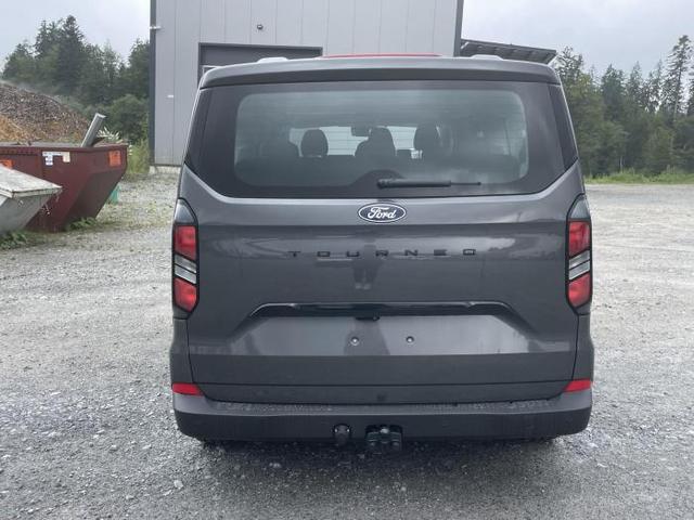 Ford Tourneo Custom Trend L2 9-Sitzer 320 2.0 EcoBlue 100kW (136 PS) 6-Gang Schaltgetriebe 
