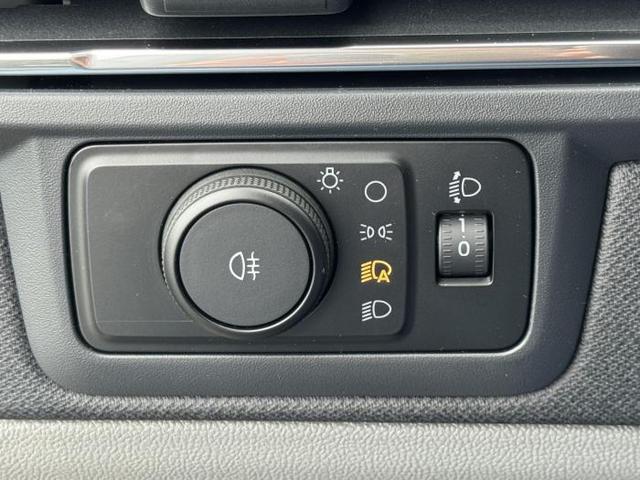 Ford Tourneo Custom Trend L2 9-Sitzer 320 2.0 EcoBlue 100kW (136 PS) 6-Gang-Schaltgetriebe 