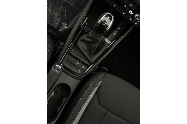 Skoda Kamiq Selection 1.0 TSI 85kW (116 PS) 7-Gang DSG 