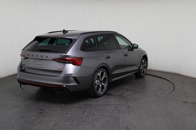 Skoda Octavia Combi RS 2.0 TSI 195kW (265 PS) 7-Gang-DSG 