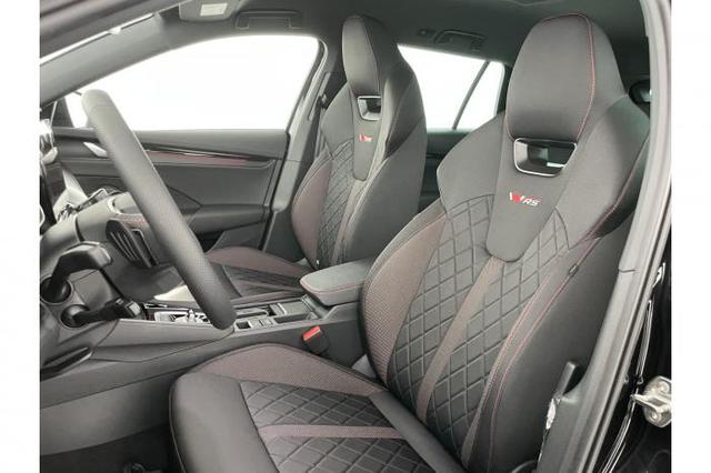 Skoda Octavia Combi RS 2.0 TSI 195kW (265 PS) 7-Gang-DSG 