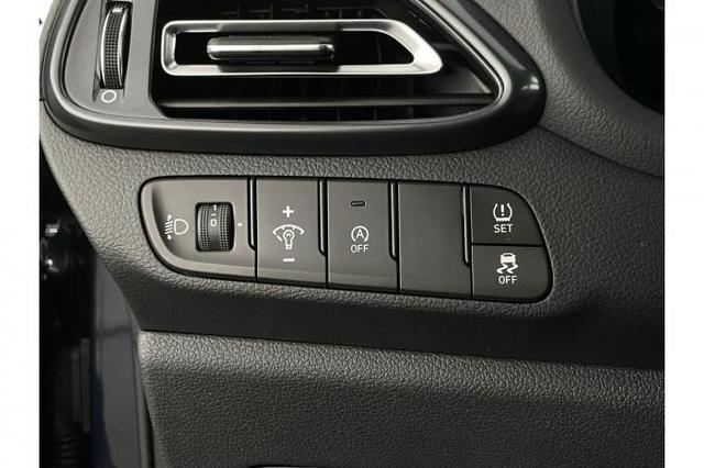 Hyundai i30 N-Line HB 1.5 T-GDI 103kW (140 PS) 7-Gang-DCT 