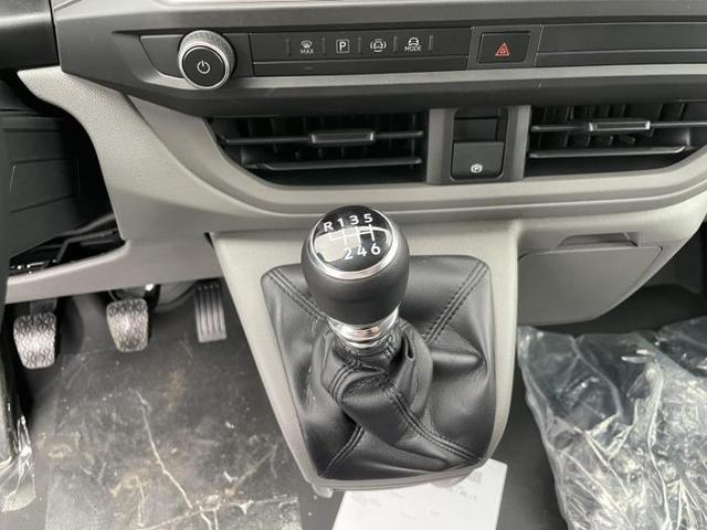 Volkswagen Transporter Kasten kurzer Radstand 2.0 TDI 81kW (110 PS) 6-Gang-Schaltgetriebe 