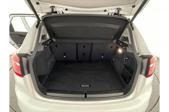 BMW 2er 218d Sportline xDrive 110kW (150 PS) 