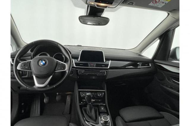 BMW 2er 218d Sportline xDrive 110kW (150 PS) 
