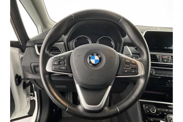 BMW 2er 218d Sportline xDrive 110kW (150 PS) 