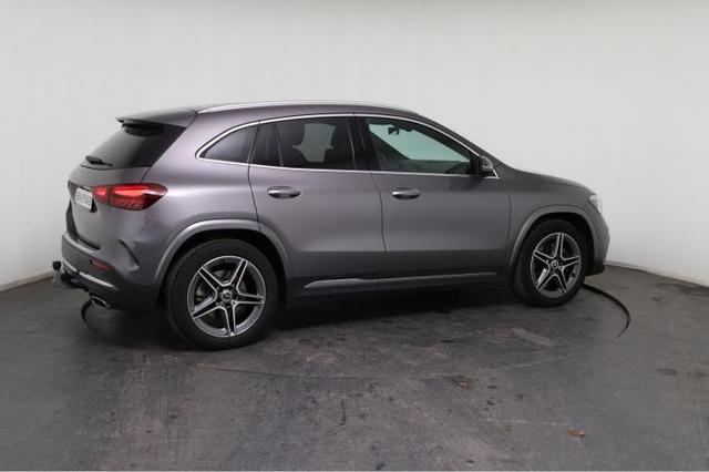 Mercedes-Benz GLA AMG Line GLA-Klasse 220 d 4MATIC *PANO*AHK*NAVI*LED*SHZ*PDC* 