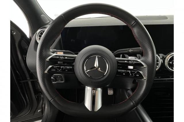 Mercedes-Benz GLA AMG Line GLA-Klasse 220 d 4MATIC *PANO*AHK*NAVI*LED*SHZ*PDC* 
