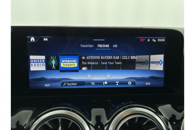 Mercedes-Benz GLA AMG Line GLA-Klasse 220 d 4MATIC *PANO*AHK*NAVI*LED*SHZ*PDC* 