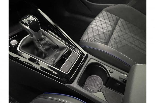 Volkswagen Golf R-Line Limited Limousine 1.5 TSI 110kW (150 PS) 6-Gang Schaltgetriebe 