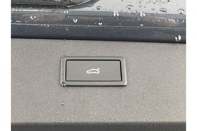 Cupra Formentor VZ 2.0 TSI *DCC*PANO*AHK*ACC*LED*SHZ* 