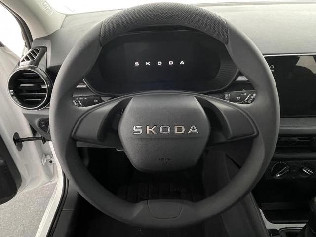 Skoda Fabia Essence 1.0 TSI 70kW (95 PS) 5-Gang Schaltgetriebe 