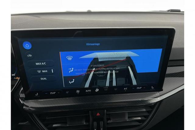 Ford Focus Turnier ST-Line X 1.0 EcoBoost Hybrid 114kW (155 PS) 7-Gang-Automatikgetriebe 